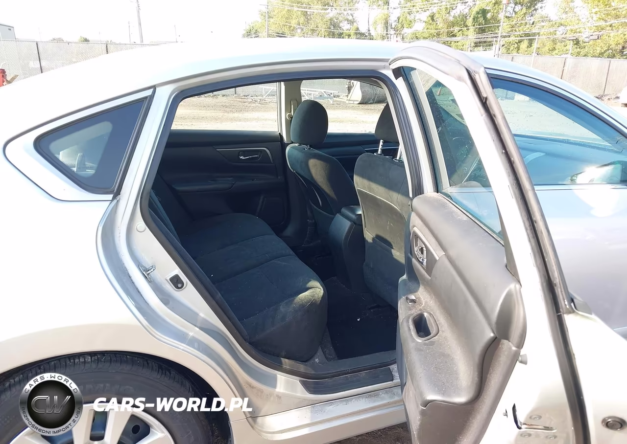 2015 Nissan Altima 2.5 S VIN:1N4AL3AP4FC588331 - 8