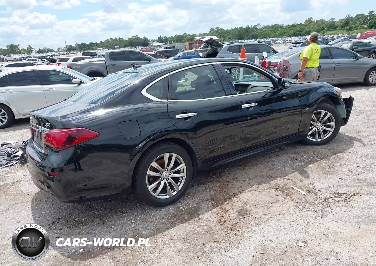 2015 Infiniti Q70 3.7 VIN:JN1BY1AP5FM540130 - 4