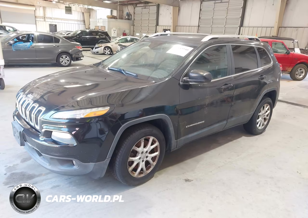 2014 Jeep Cherokee Latitude VIN:1C4PJLCBXEW186581 - 2
