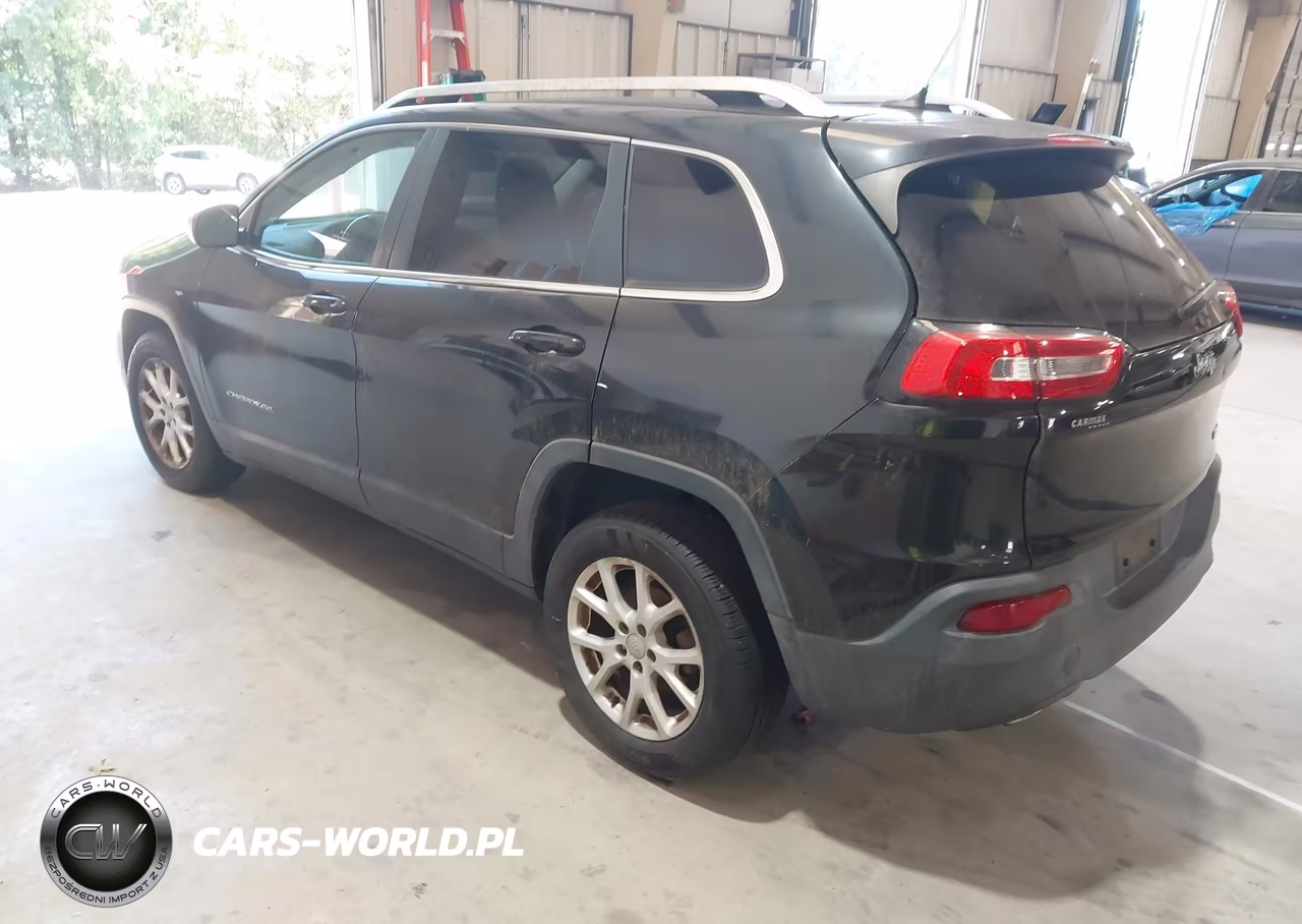 2014 Jeep Cherokee Latitude VIN:1C4PJLCBXEW186581 - 3