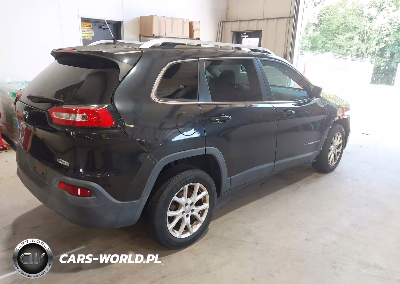 2014 Jeep Cherokee Latitude VIN:1C4PJLCBXEW186581 - 4