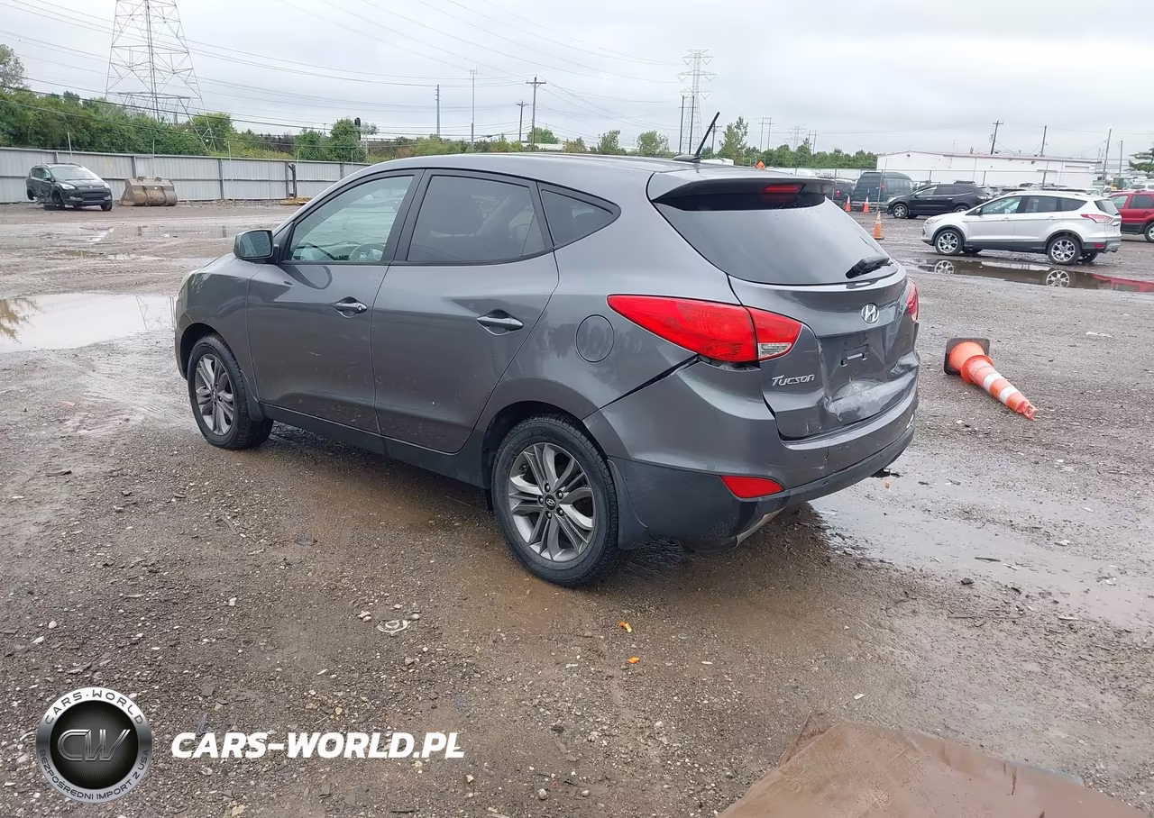 2015 Hyundai Tucson Gls VIN:KM8JT3AF1FU027673 - 3