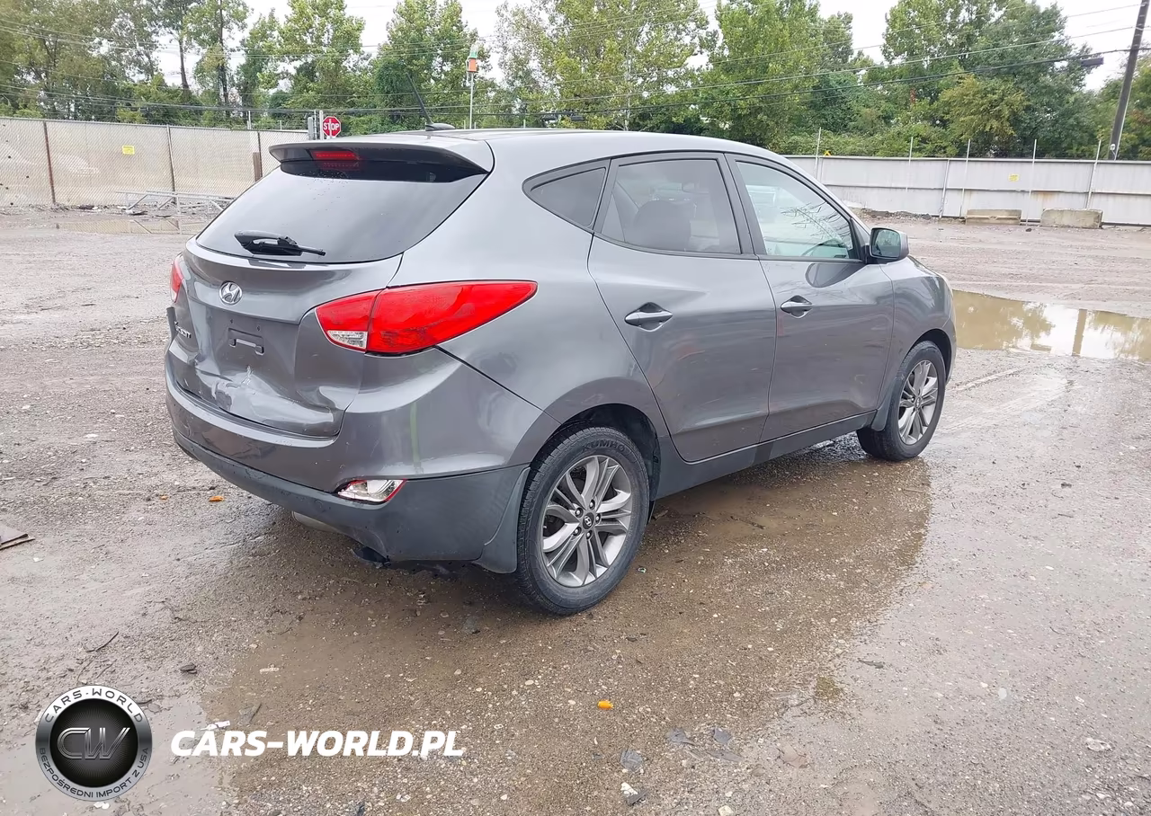 2015 Hyundai Tucson Gls VIN:KM8JT3AF1FU027673 - 4