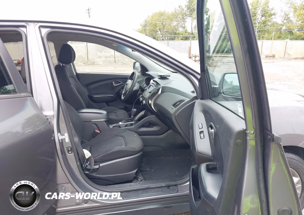 2015 Hyundai Tucson Gls VIN:KM8JT3AF1FU027673 - 5