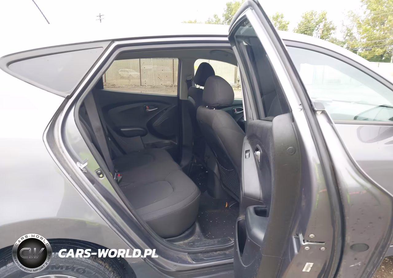 2015 Hyundai Tucson Gls VIN:KM8JT3AF1FU027673 - 8
