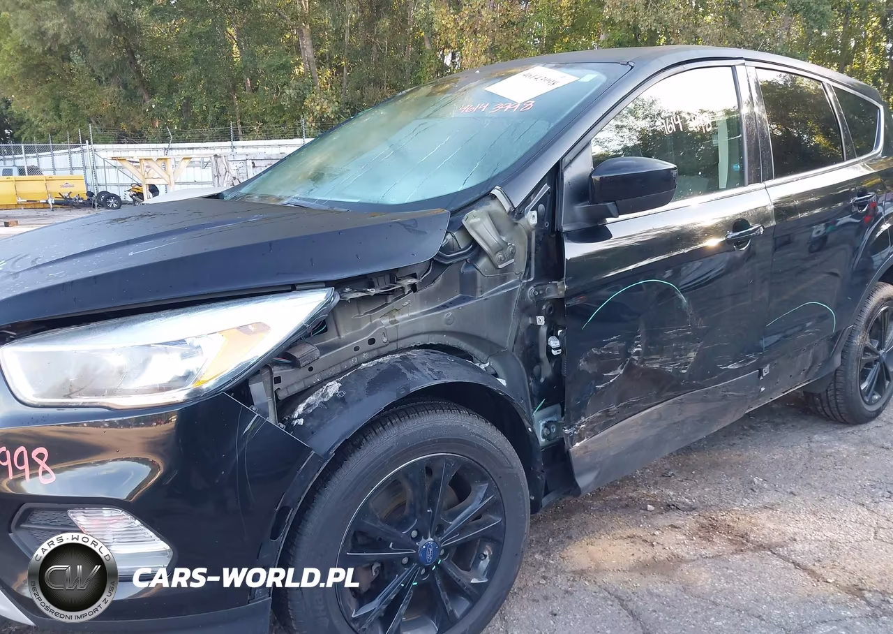 2017 Ford Escape Se VIN:1FMCU9GD7HUB70368 - 6