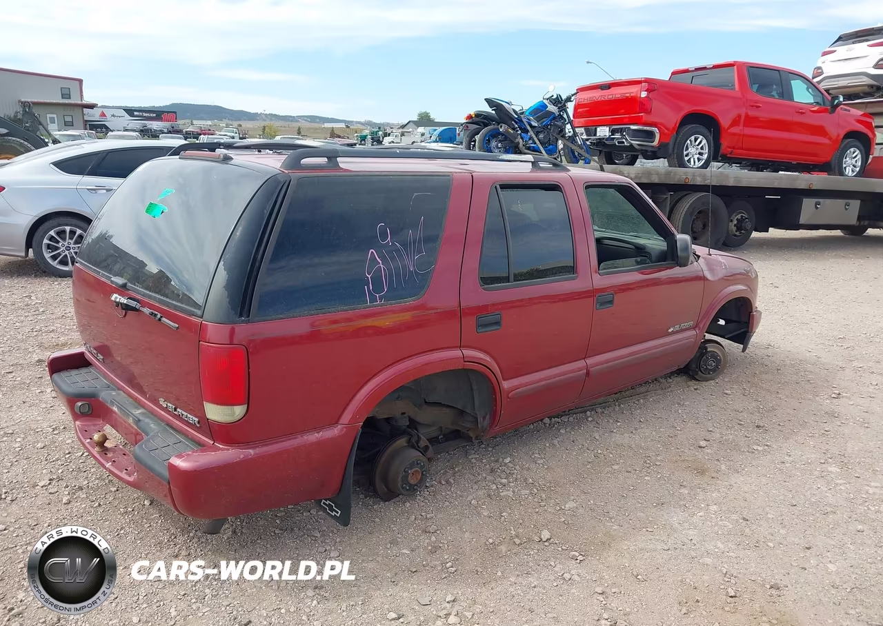 2003 Chevrolet Blazer Ls VIN:1GNDT13X73K136052 - 4