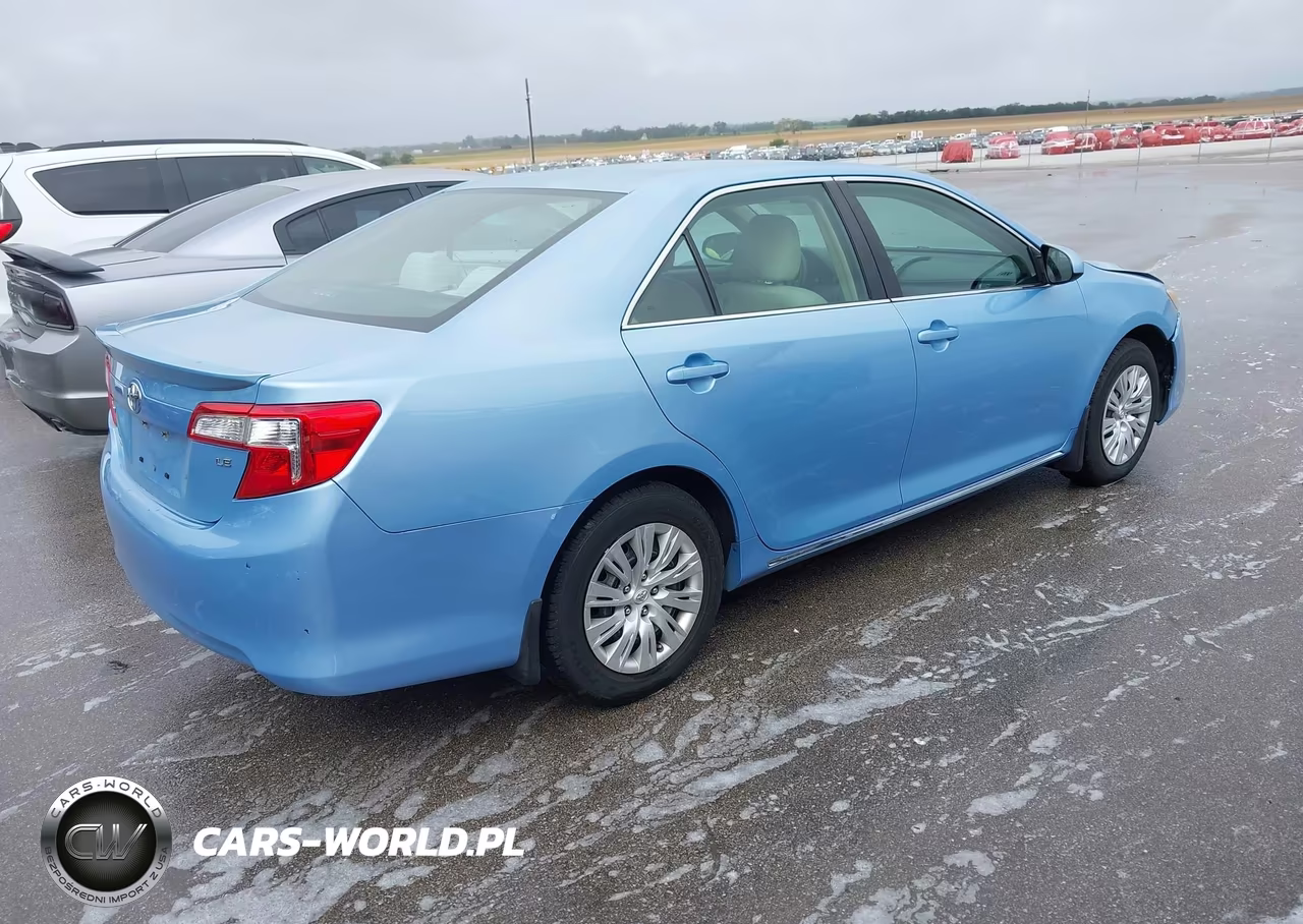 2012 Toyota Camry Le VIN:4T1BF1FK2CU575229 - 4