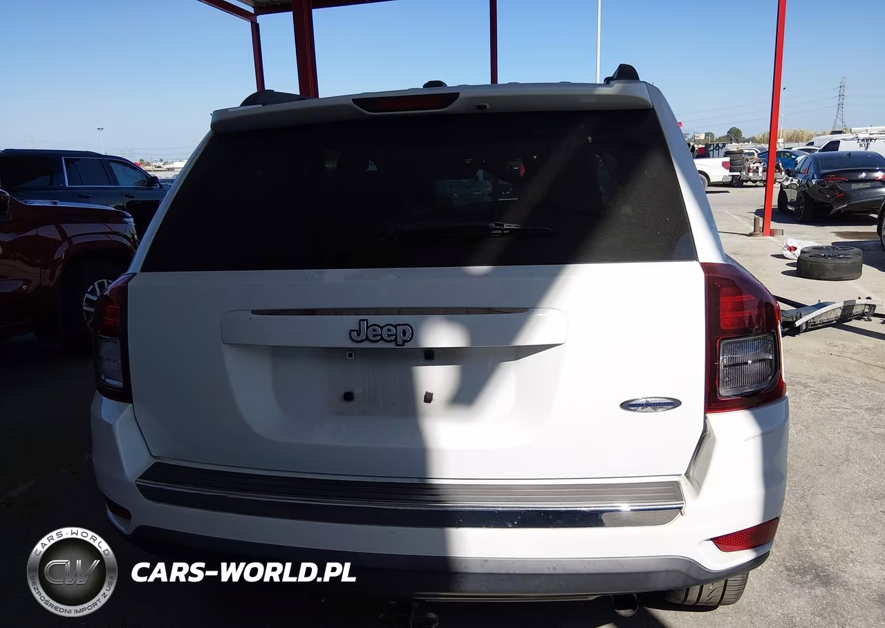 2014 Jeep Compass Latitude VIN:1C4NJCEA6ED674594 - 16