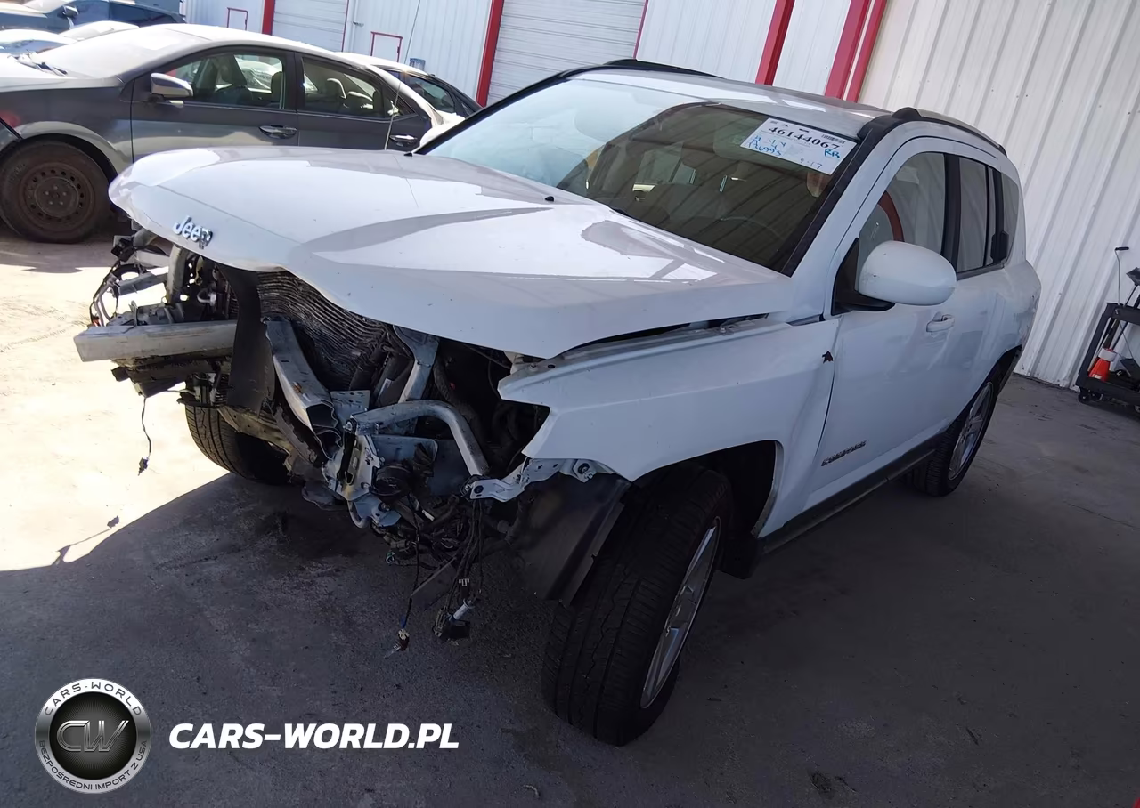 2014 Jeep Compass Latitude VIN:1C4NJCEA6ED674594 - 2