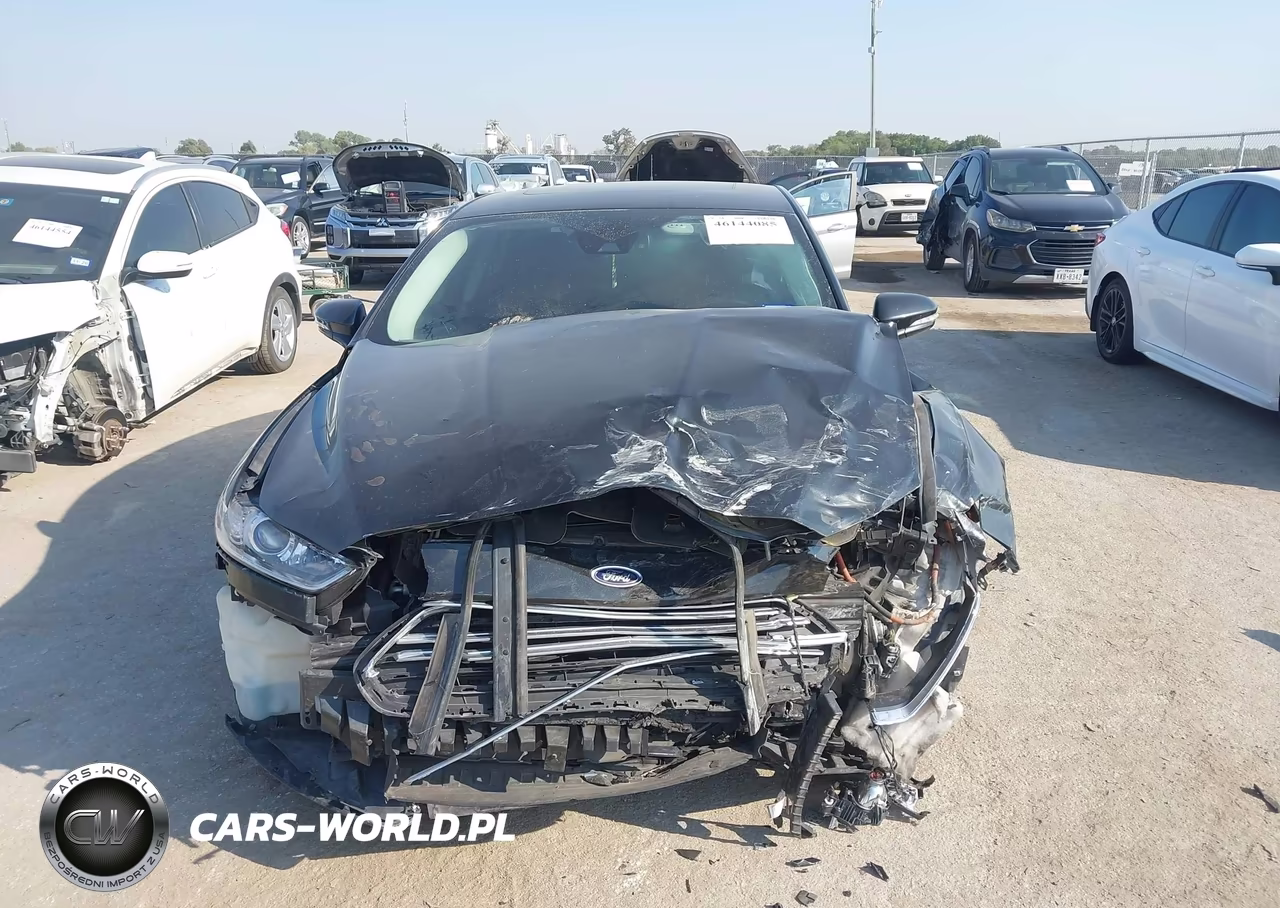 2015 Ford Fusion Energi Titanium VIN:3FA6P0SU9FR202243 - 12