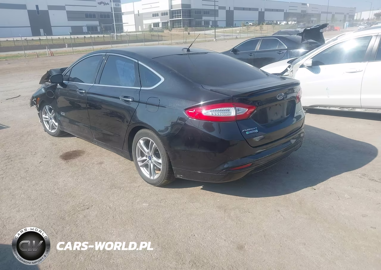 2015 Ford Fusion Energi Titanium VIN:3FA6P0SU9FR202243 - 3