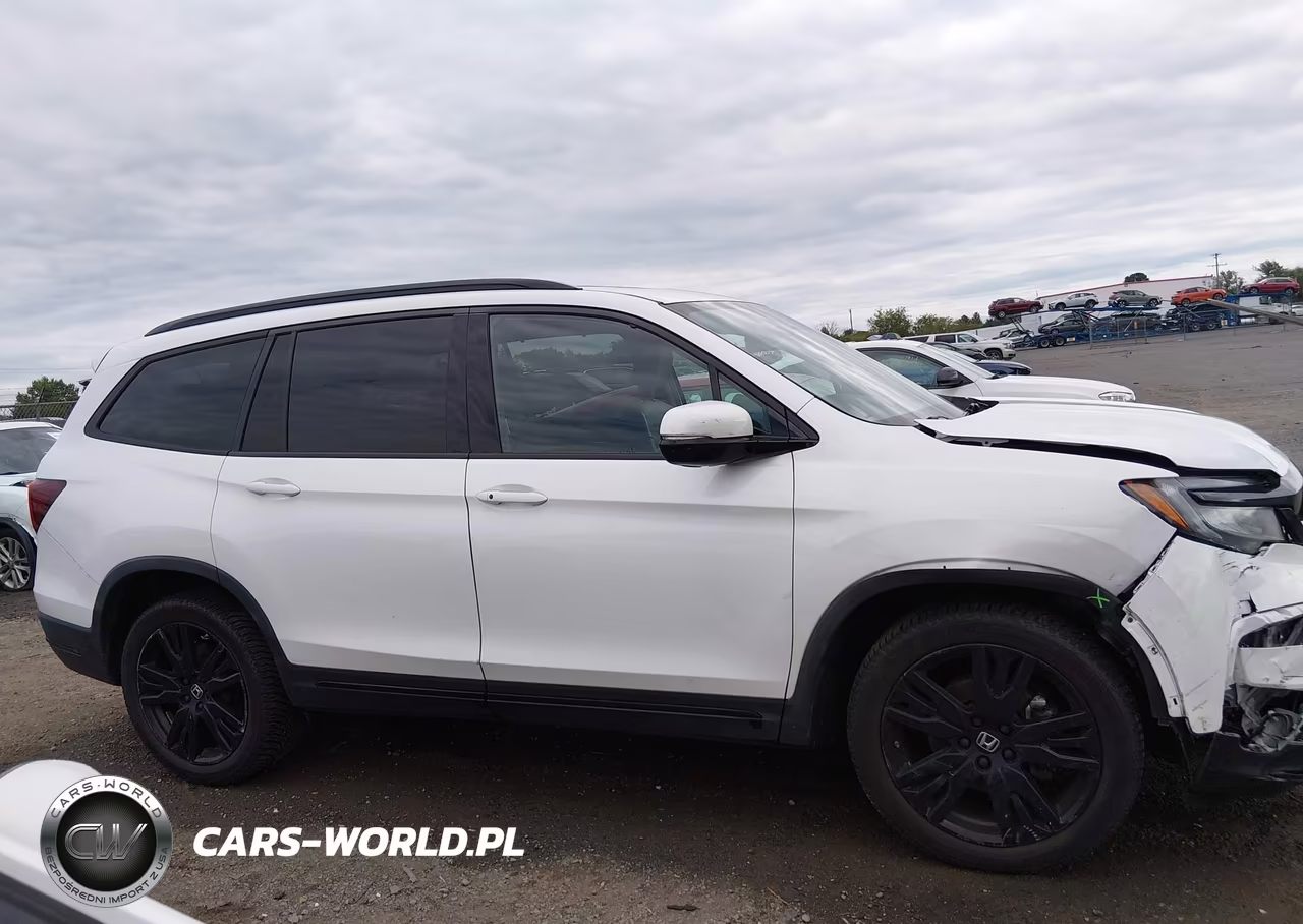 2021 Honda Pilot Black VIN:5FNYF6H78MB041988 - 13
