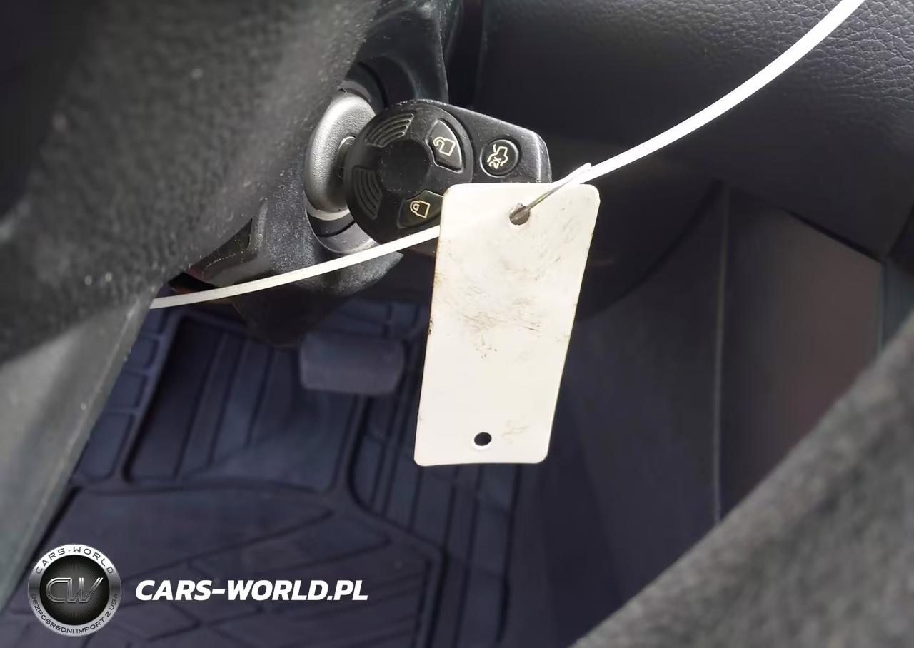 2017 Ford Focus Se VIN:1FADP3F2XHL300040 - 11