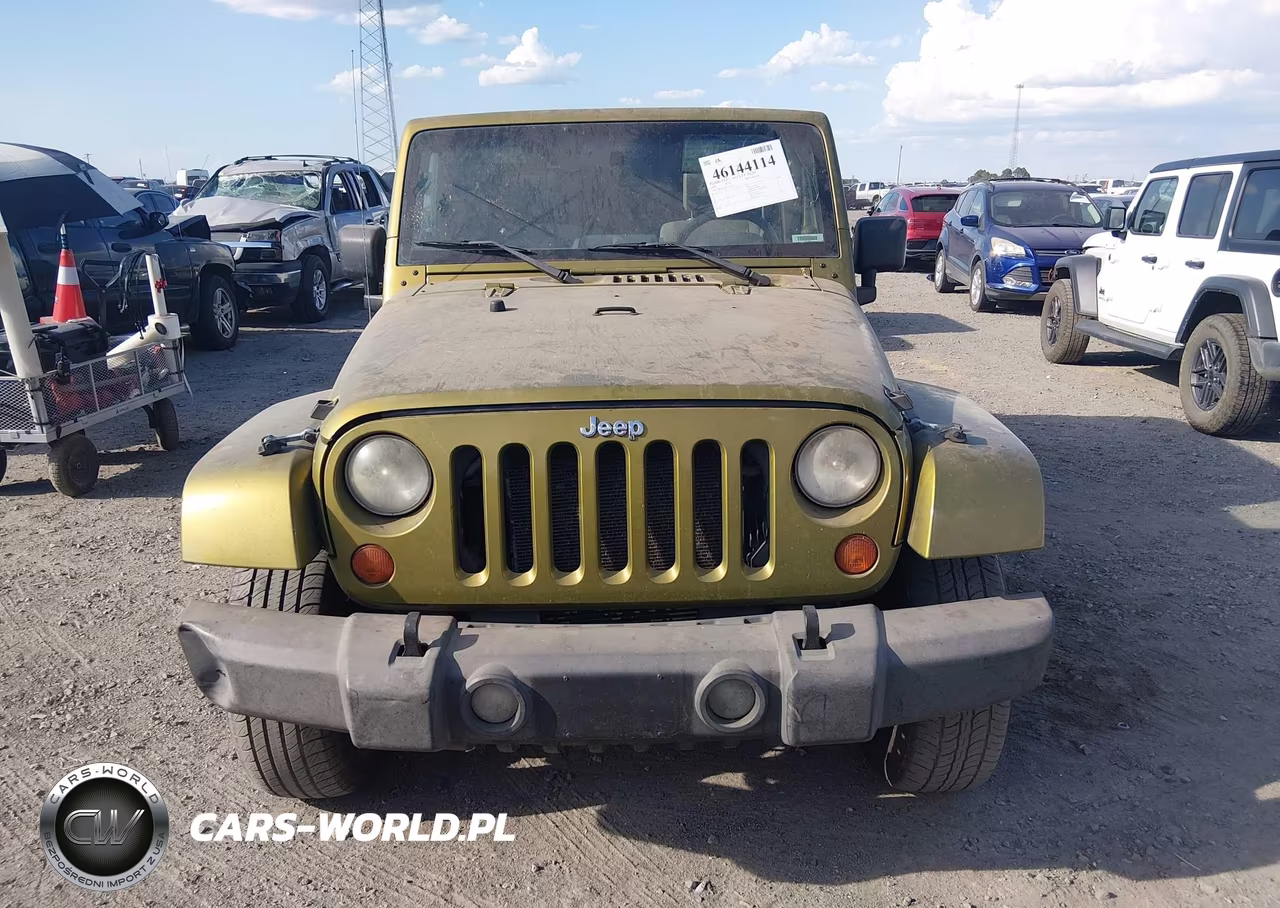 2007 Jeep Wrangler Unlimited Sahara VIN:1J4GA591X7L213612 - 12