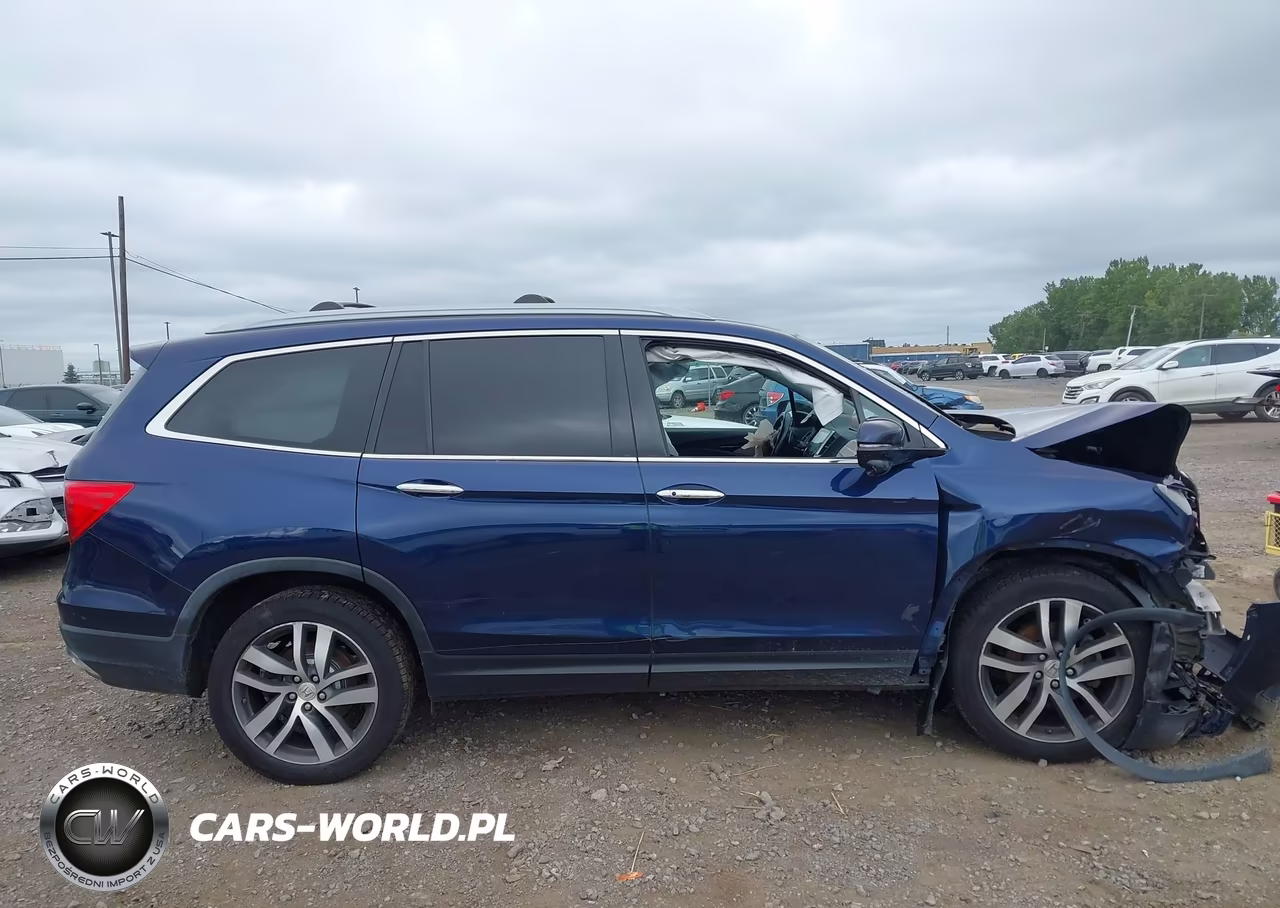 2018 Honda Pilot Touring VIN:5FNYF6H91JB057348 - 12