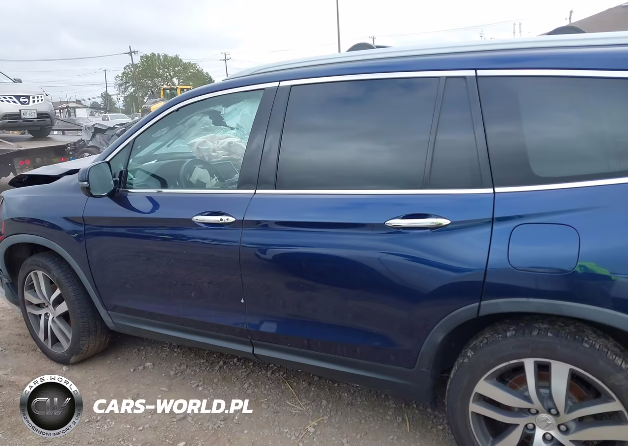 2018 Honda Pilot Touring VIN:5FNYF6H91JB057348 - 13