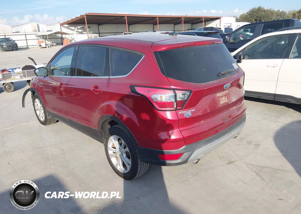 2017 Ford Escape Se VIN:1FMCU0GD7HUC33934 - 3