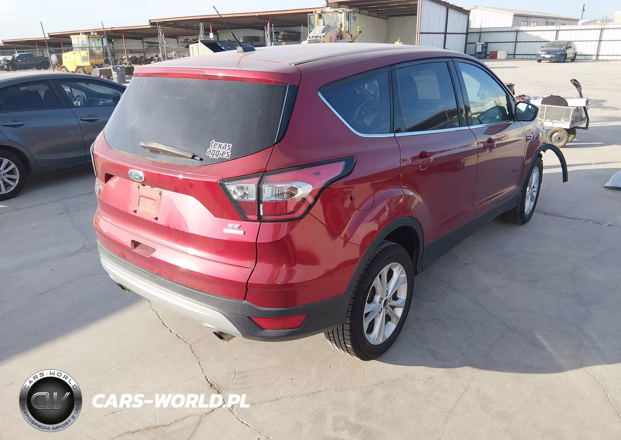 2017 Ford Escape Se VIN:1FMCU0GD7HUC33934 - 4