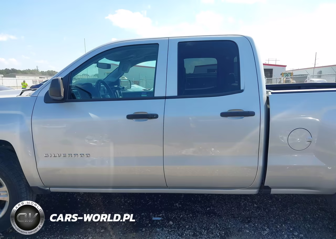 2017 Chevrolet Silverado 1500 Custom VIN:1GCRCPEC4HZ343511 - 13