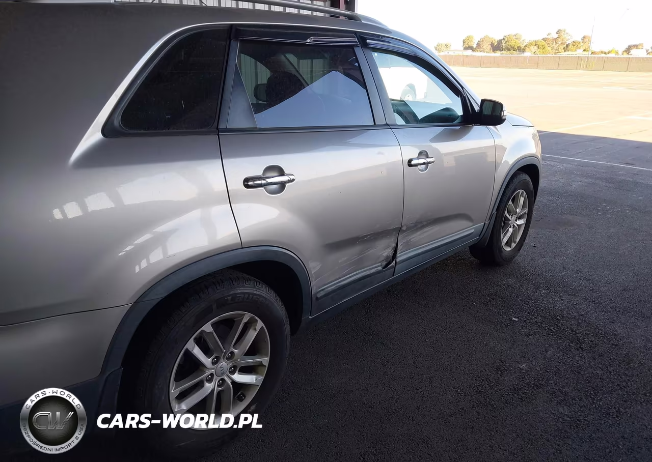 2014 Kia Sorento Lx VIN:5XYKT3A60EG452682 - 14