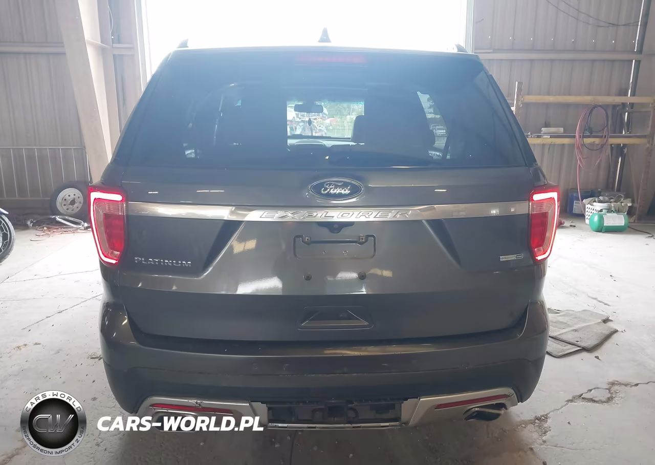 2016 Ford Explorer Platinum VIN:1FM5K8HT6GGB25952 - 16