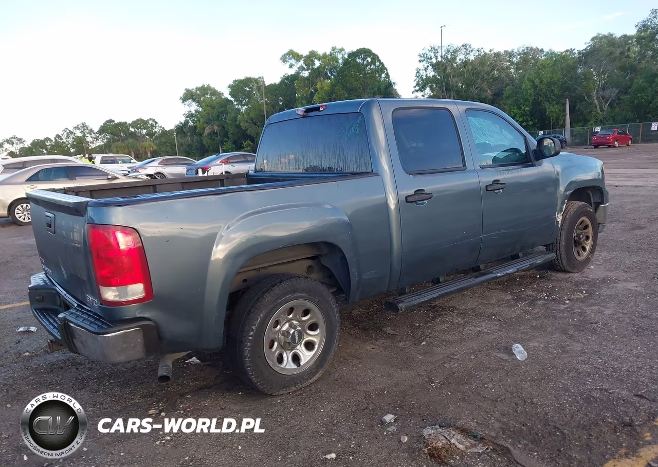 2010 GMC Sierra 1500 Sl VIN:3GTRCUEA4AG135017 - 4