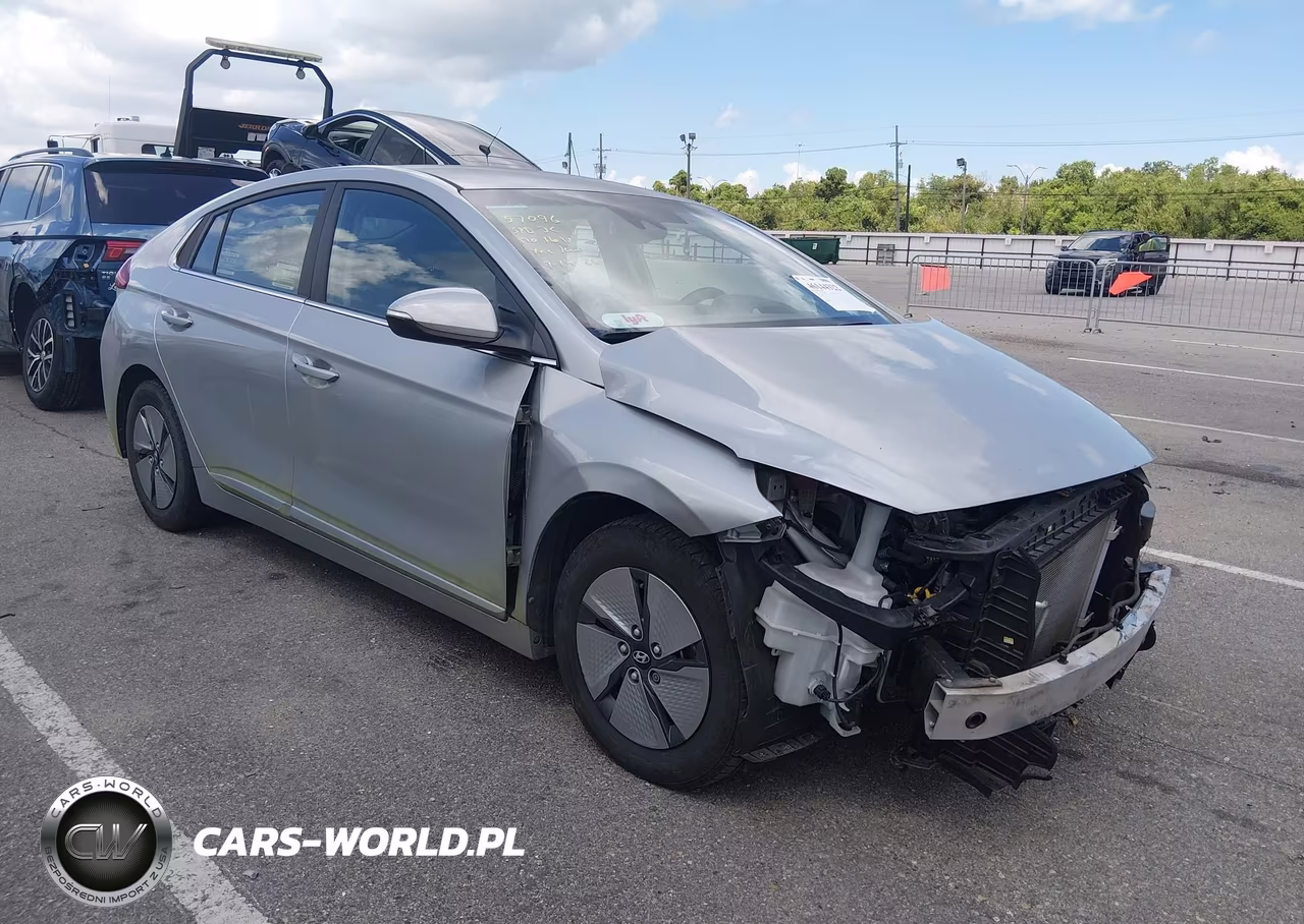 2021 Hyundai Ioniq Hybrid Se
