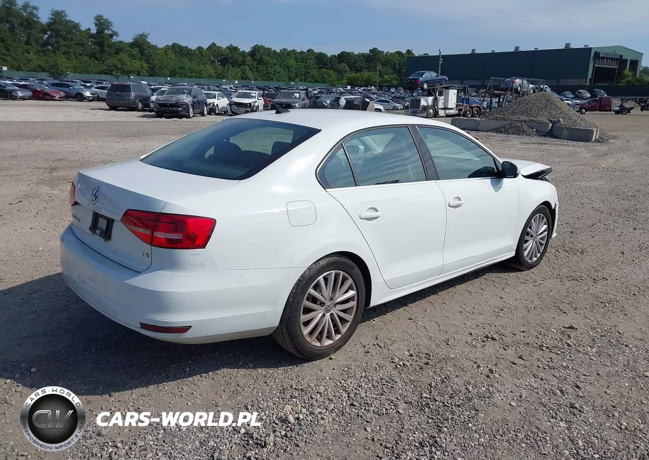 2015 Volkswagen Jetta 1.8T Se VIN:3VWD07AJ2FM224892 - 4