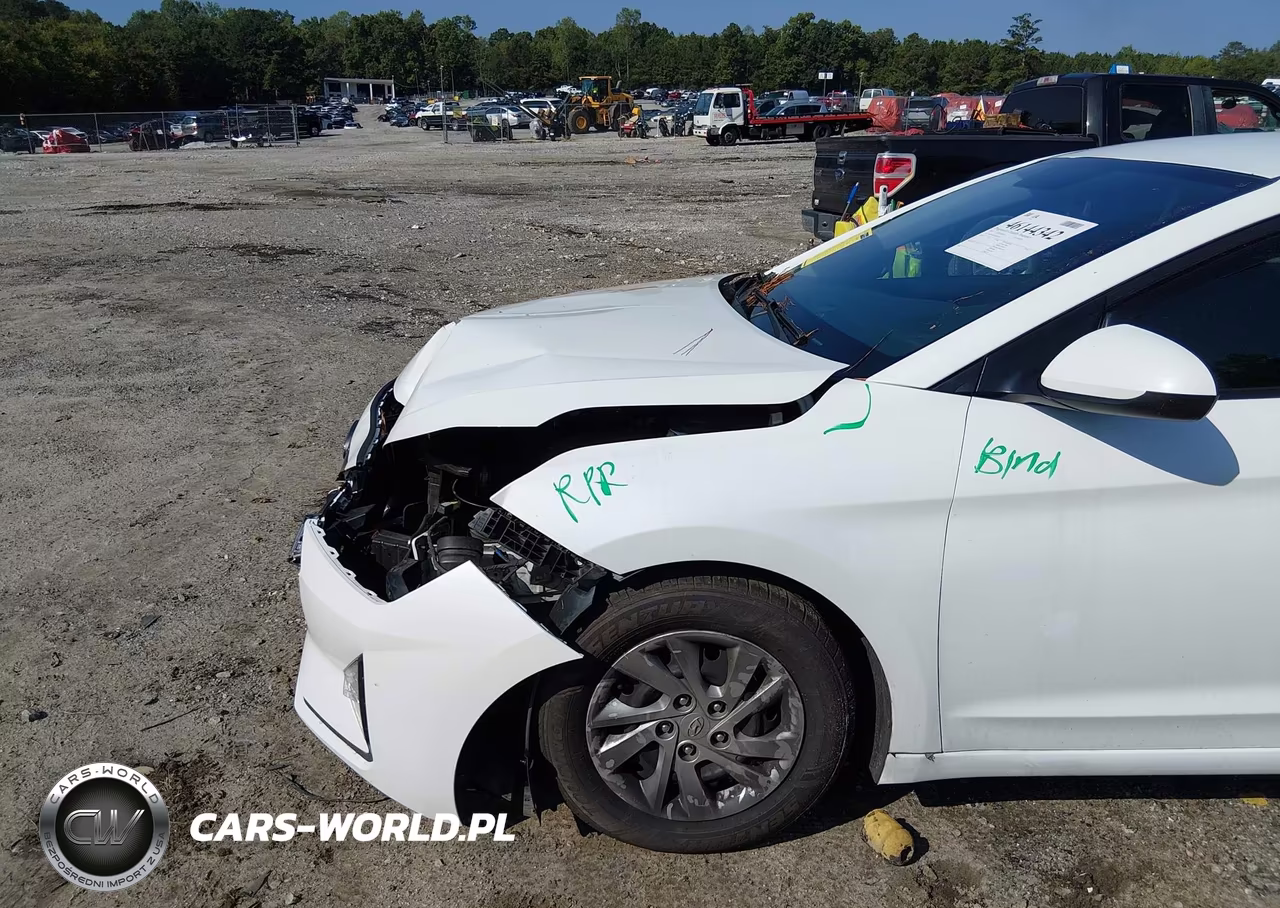 2019 Hyundai Elantra Se VIN:5NPD74LF7KH435947 - 18