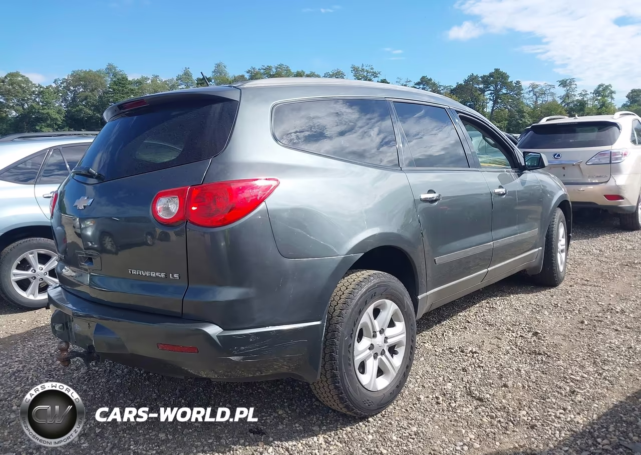 2011 Chevrolet Traverse Ls VIN:1GNKREED3BJ349973 - 4