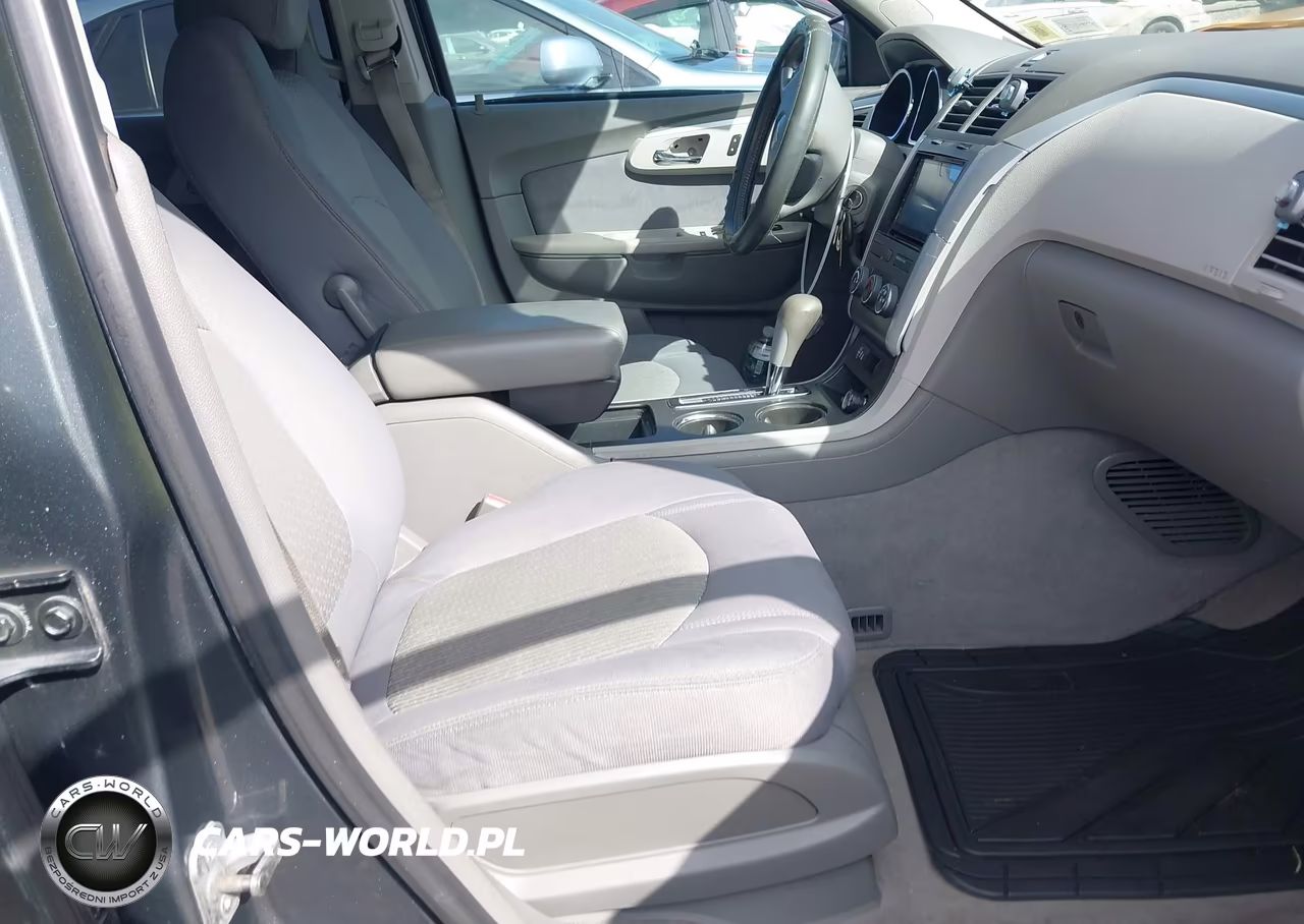 2011 Chevrolet Traverse Ls VIN:1GNKREED3BJ349973 - 5