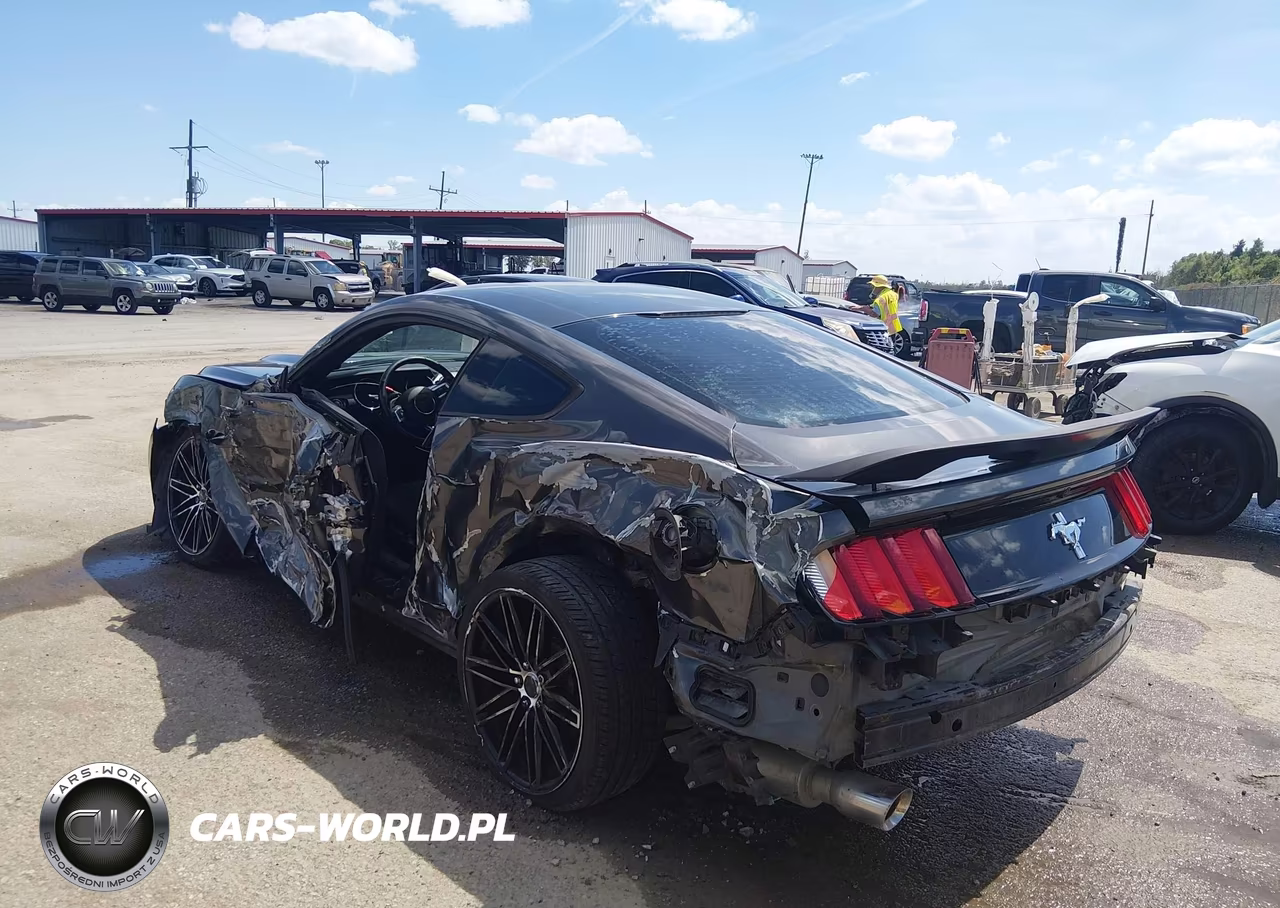 2016 Ford Mustang V6 VIN:1FA6P8AM6G5322540 - 3