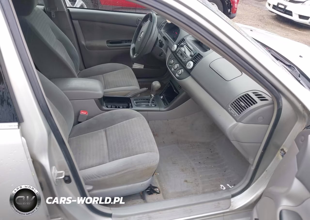 2005 Toyota Camry Le VIN:4T1BE32K25U542884 - 5