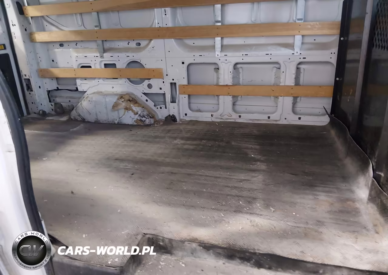 2022 Ford Transit-250 VIN:1FTBR1Y82NKA38632 - 8