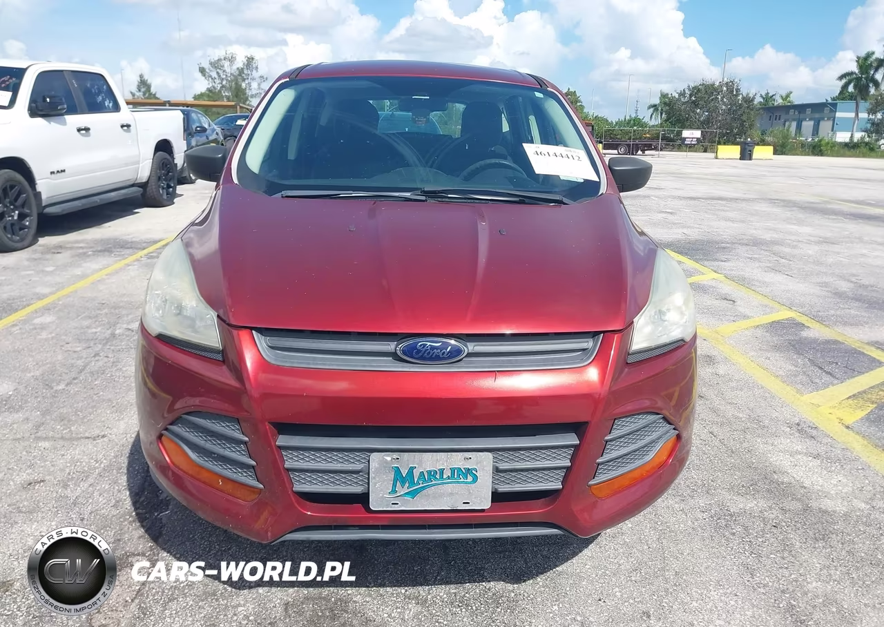 2016 Ford Escape S VIN:1FMCU0F72GUB96799 - 6