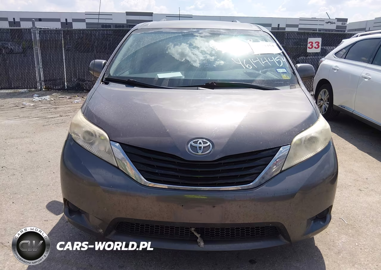 2013 Toyota Sienna Le V6 8 Passenger VIN:5TDKK3DC8DS310490 - 12