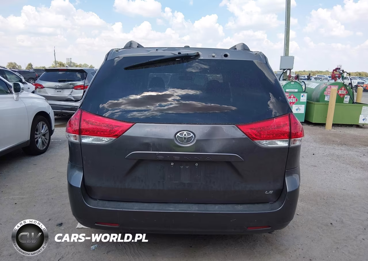 2013 Toyota Sienna Le V6 8 Passenger VIN:5TDKK3DC8DS310490 - 16