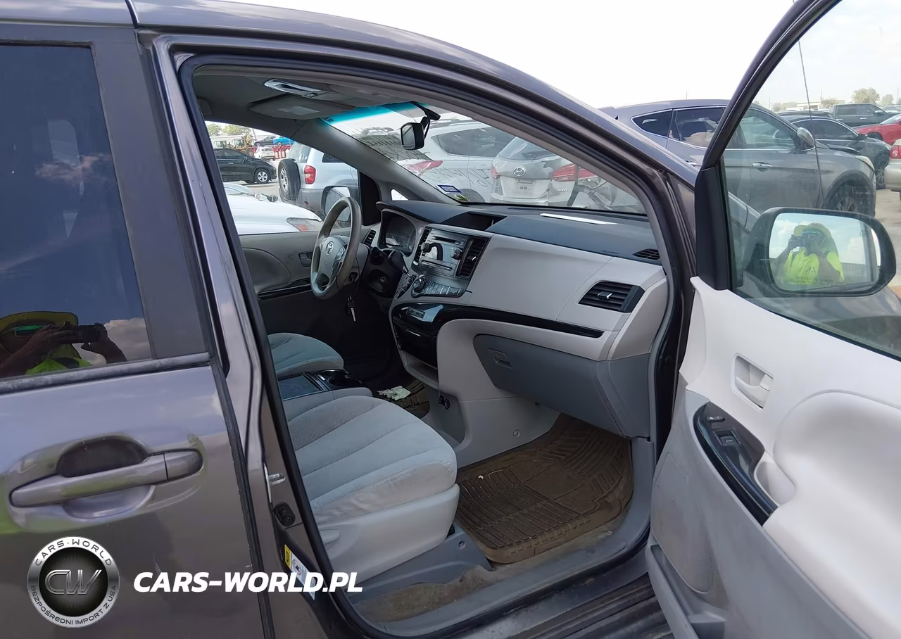 2013 Toyota Sienna Le V6 8 Passenger VIN:5TDKK3DC8DS310490 - 5