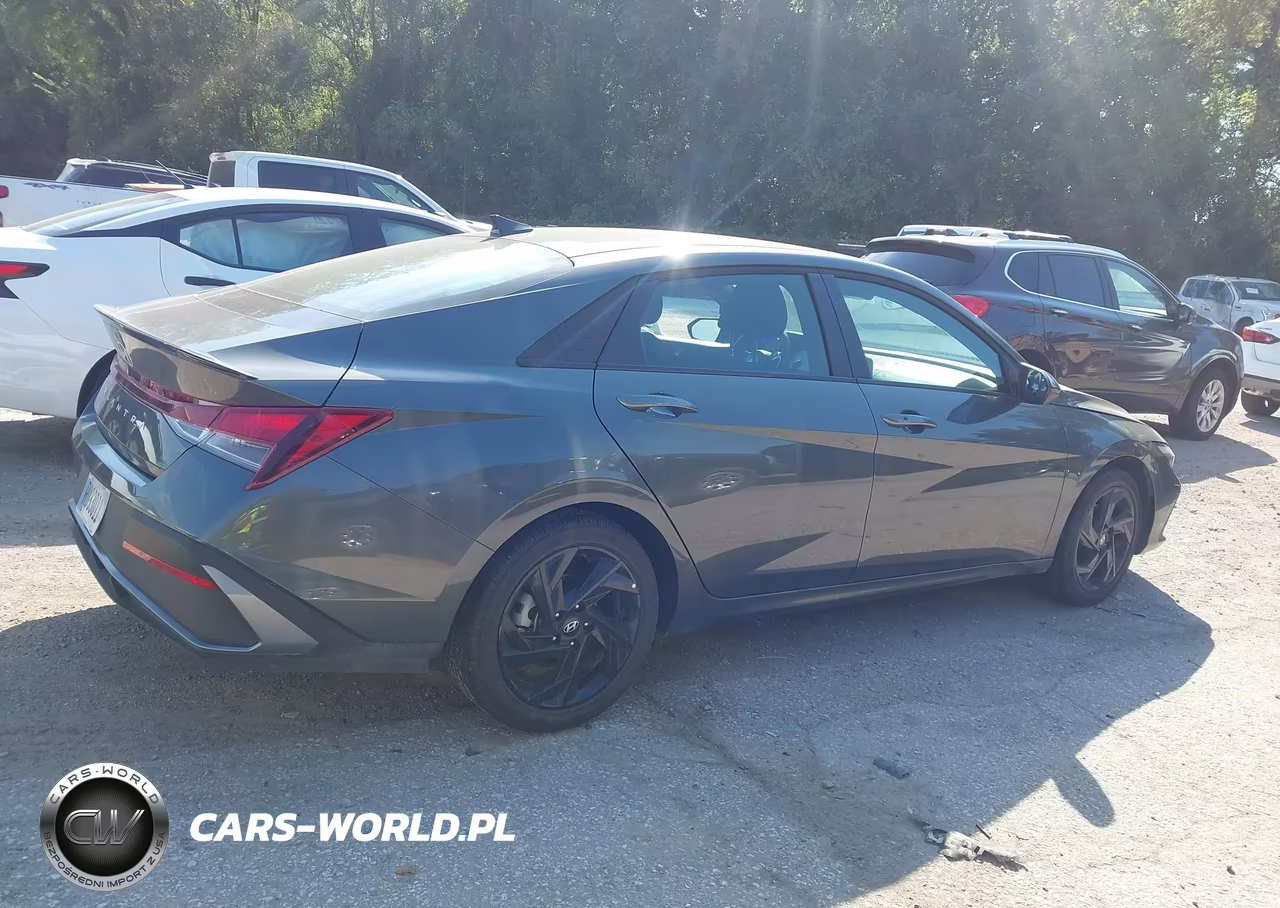 2026 Hyundai Elantra Sel Sport VIN:KMHLM4DGXTU202000 - 13