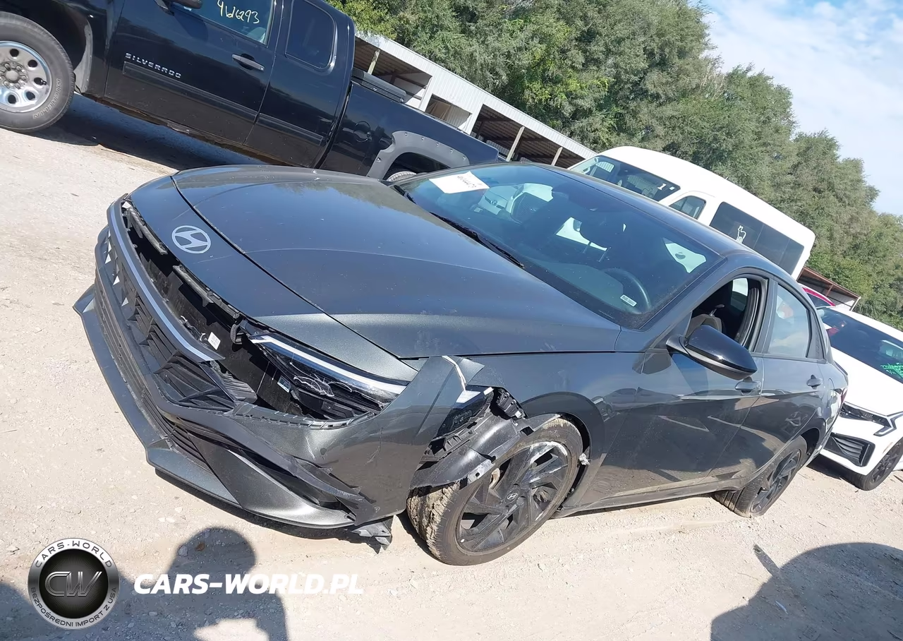 2026 Hyundai Elantra Sel Sport VIN:KMHLM4DGXTU202000 - 14