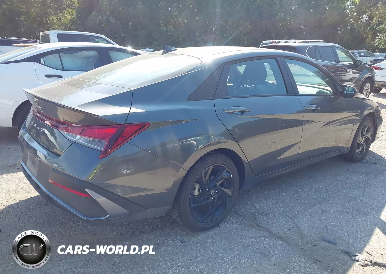 2026 Hyundai Elantra Sel Sport VIN:KMHLM4DGXTU202000 - 4