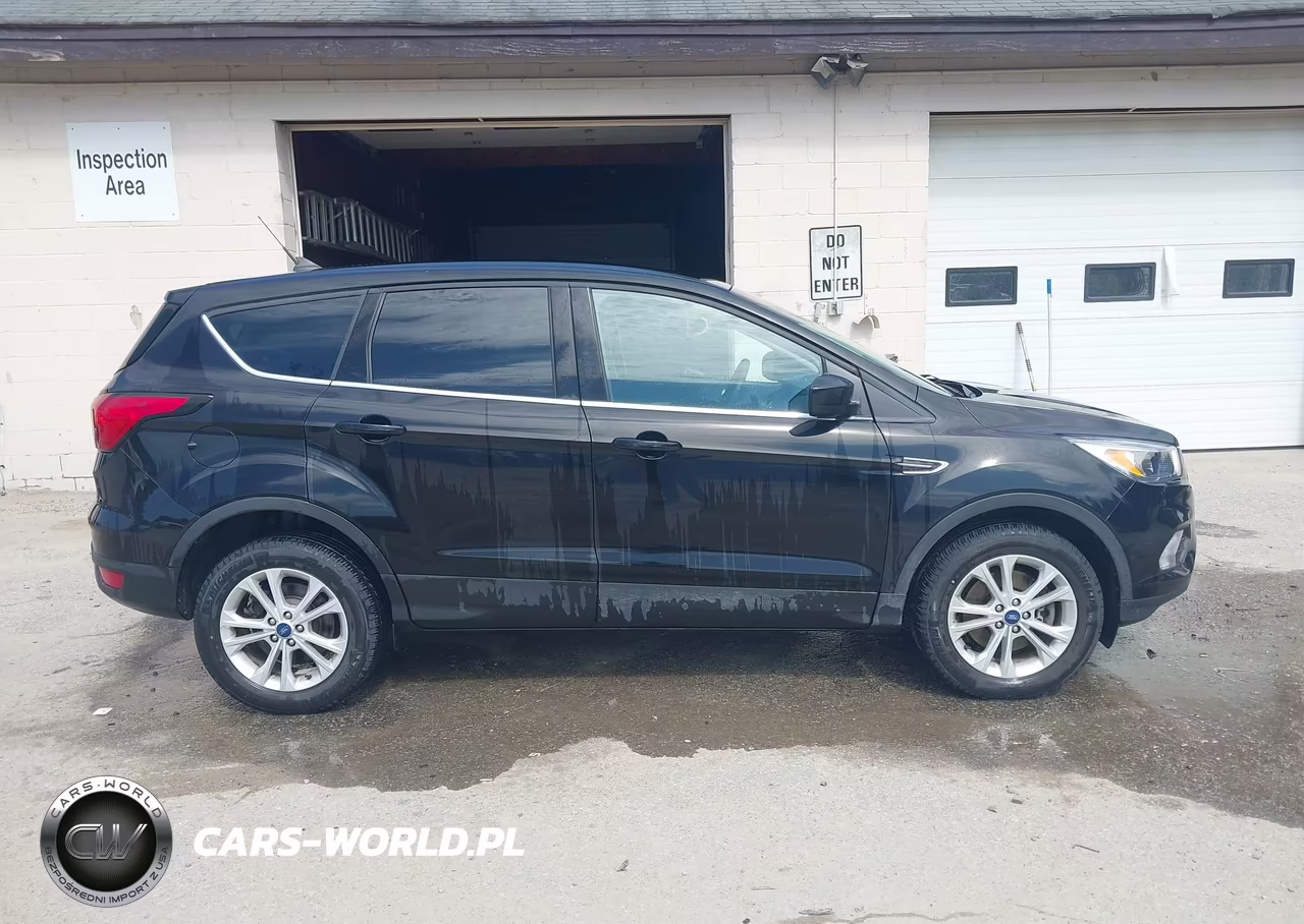 2019 Ford Escape Se VIN:1FMCU9GD5KUA36885 - 15