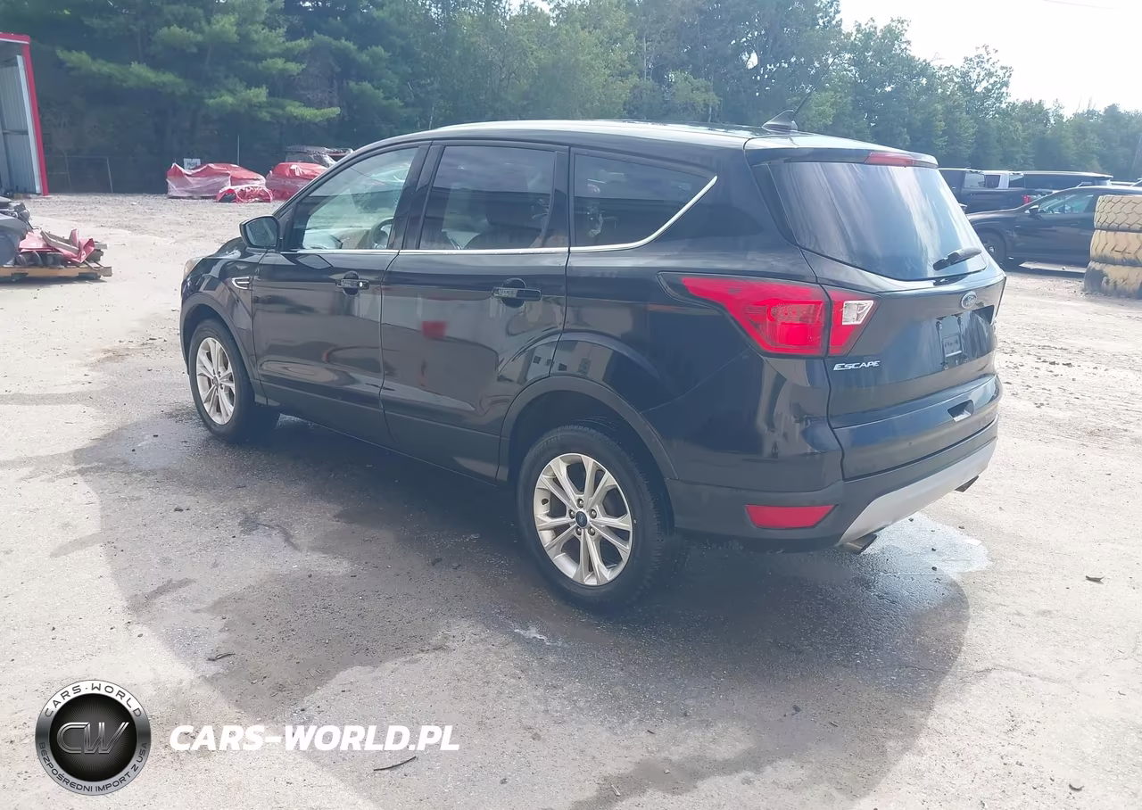 2019 Ford Escape Se VIN:1FMCU9GD5KUA36885 - 3