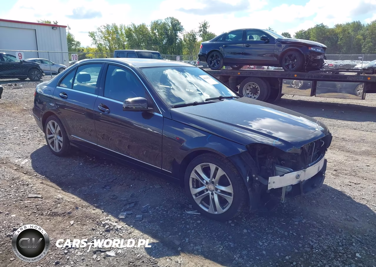 2012 Mercedes-Benz C 300 Luxury 4Matic