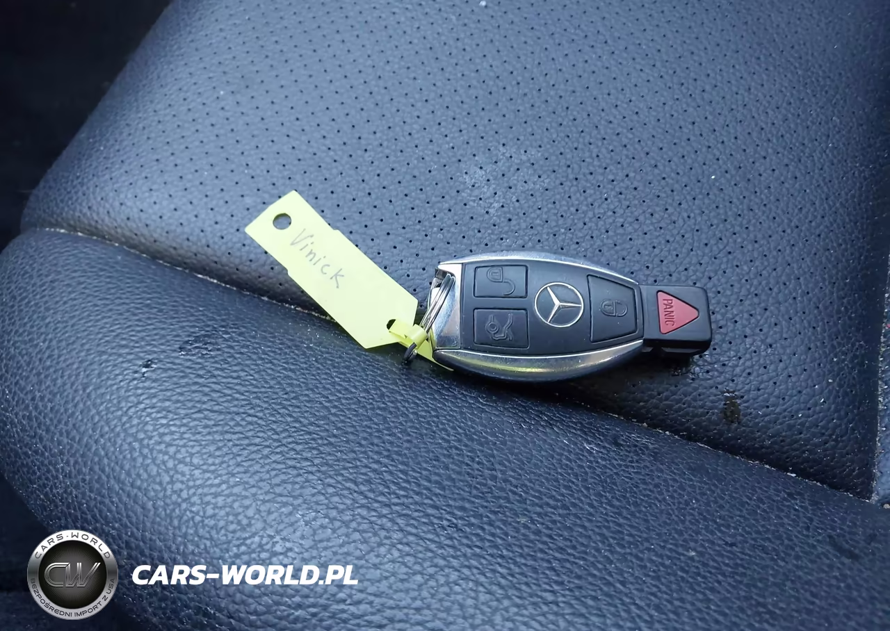 2012 Mercedes-Benz C 300 Luxury 4Matic VIN:WDDGF8BB4CR219155 - 11