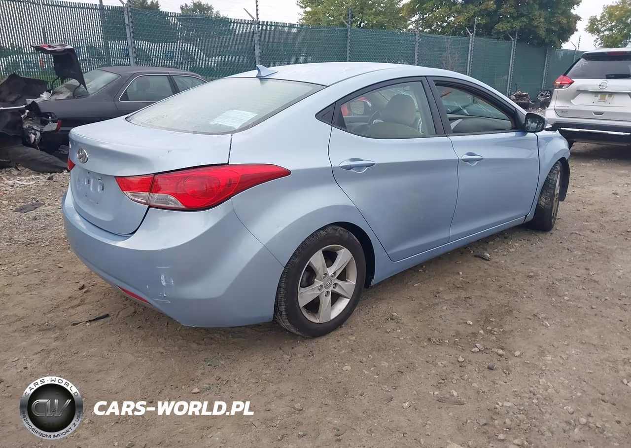 2011 Hyundai Elantra Gls VIN:KMHDH4AE3BU149053 - 4