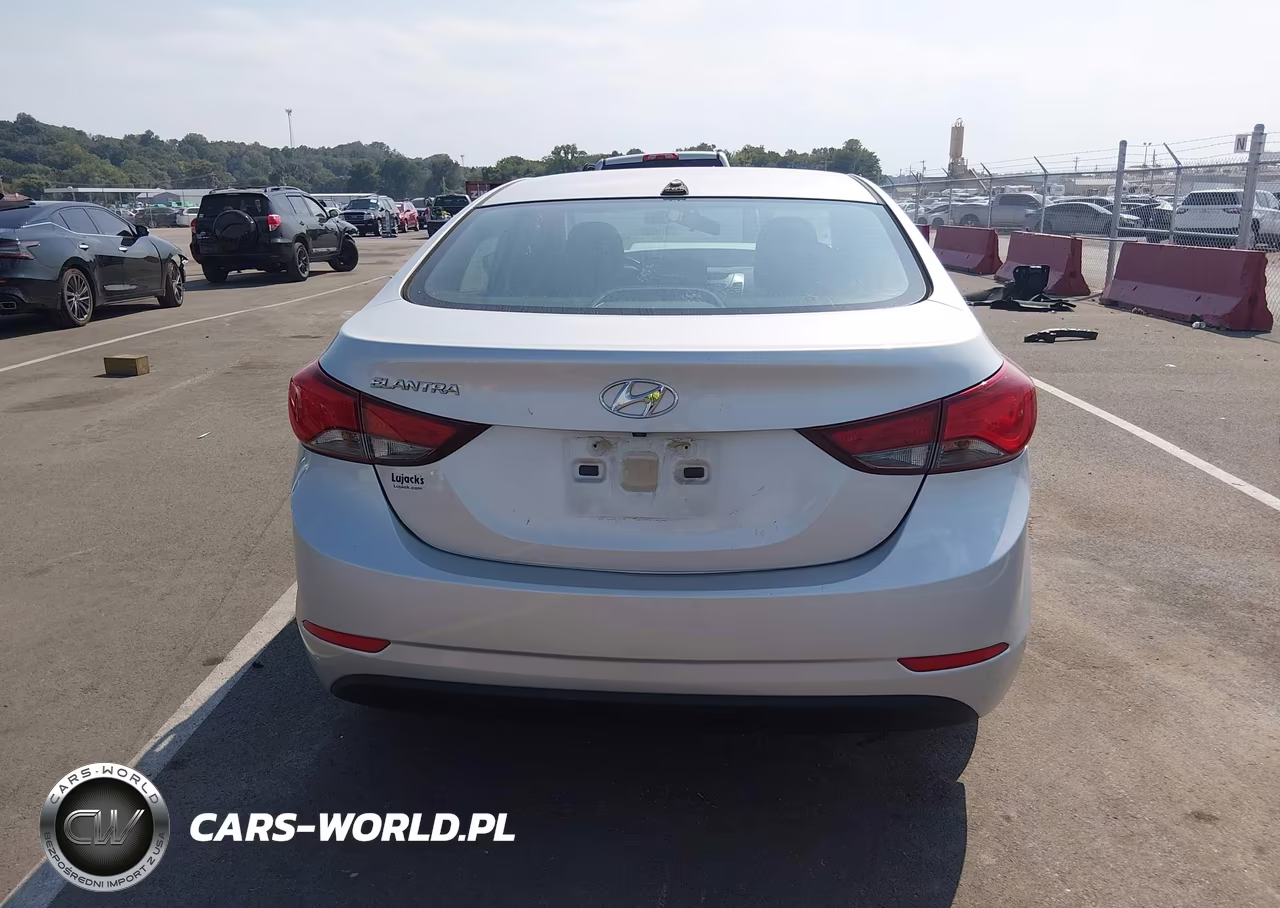 2016 Hyundai Elantra Value Edition VIN:5NPDH4AE3GH778589 - 17