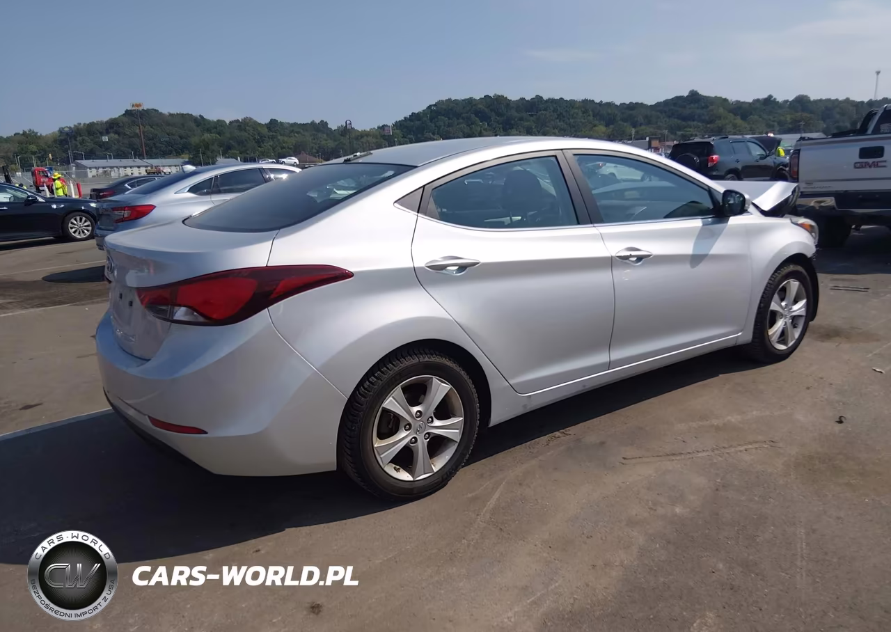 2016 Hyundai Elantra Value Edition VIN:5NPDH4AE3GH778589 - 4
