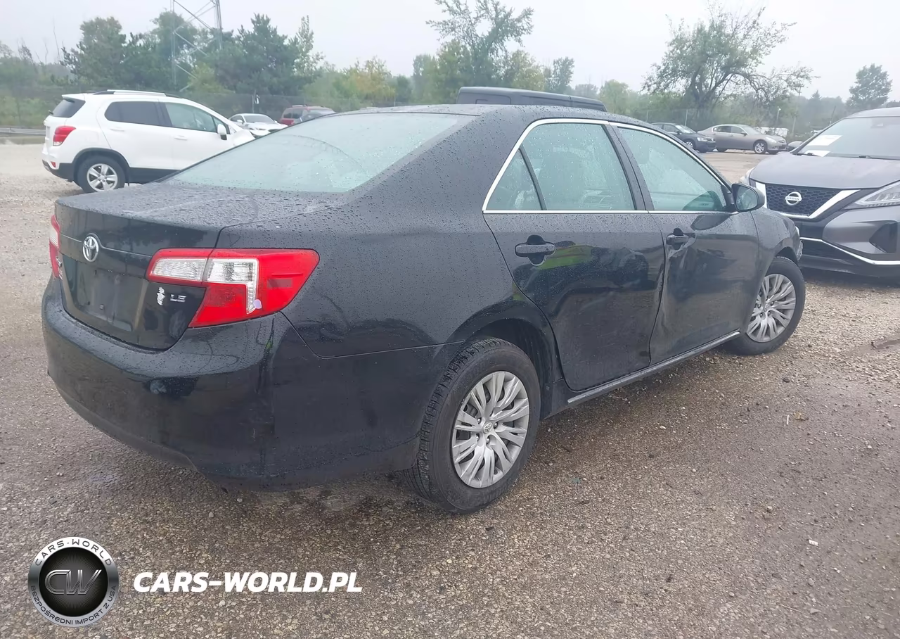 2013 Toyota Camry Le VIN:4T4BF1FK1DR312723 - 4